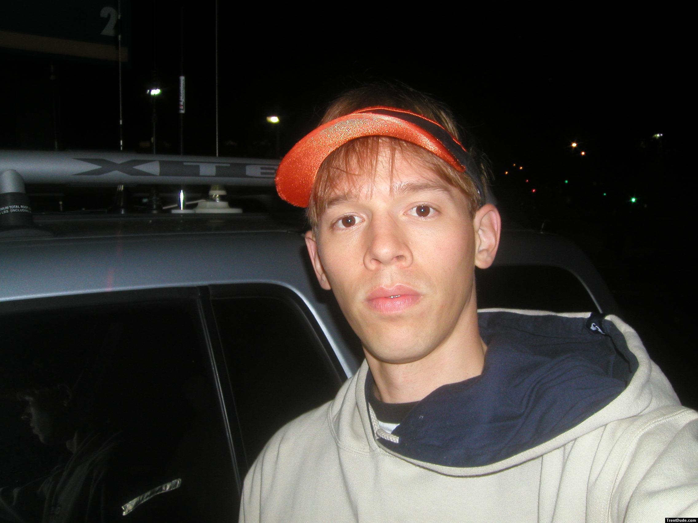 sweatshirt and visor