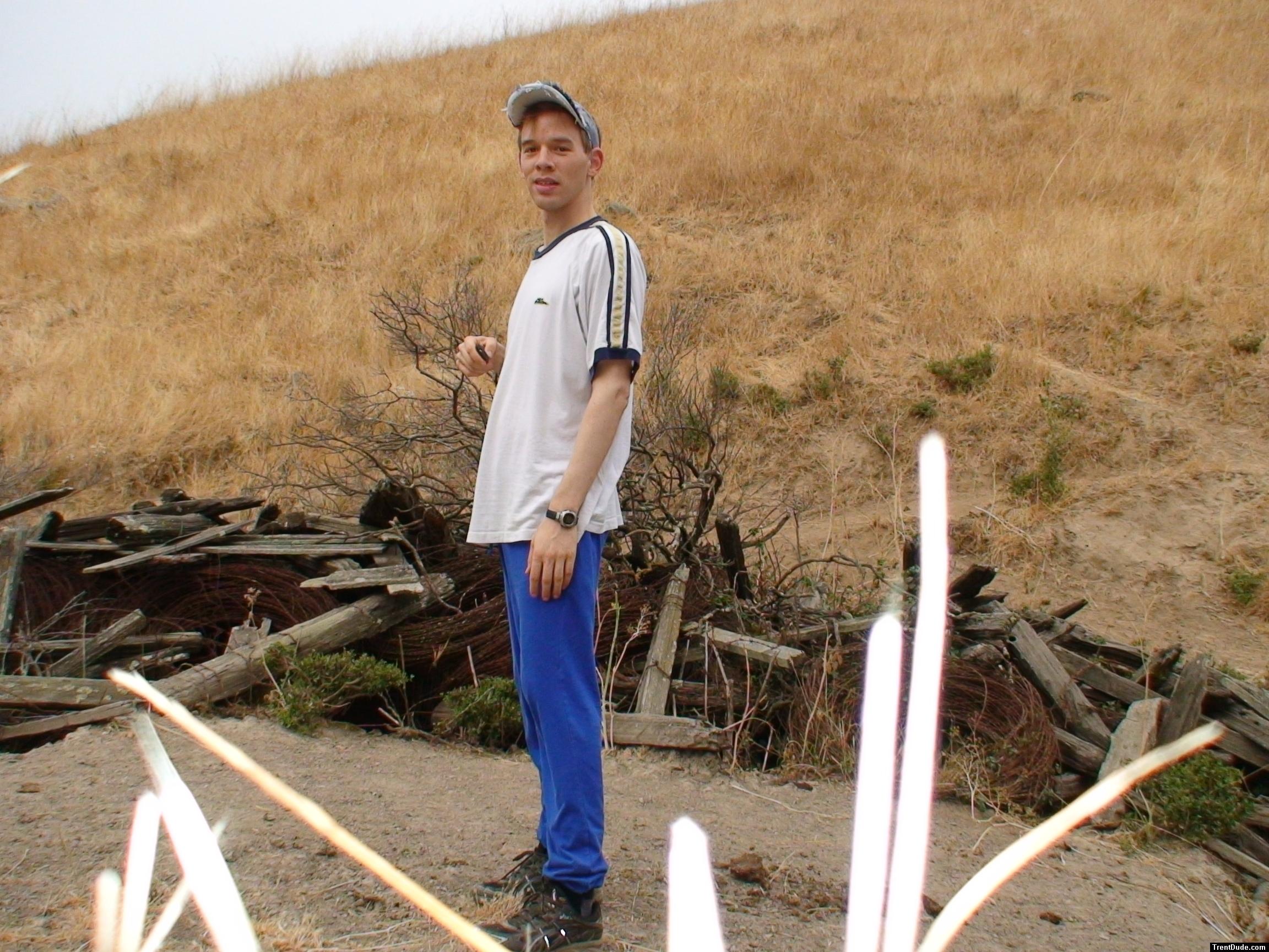 Farm dude in blue sweat pants, quiksilver T-shirt!