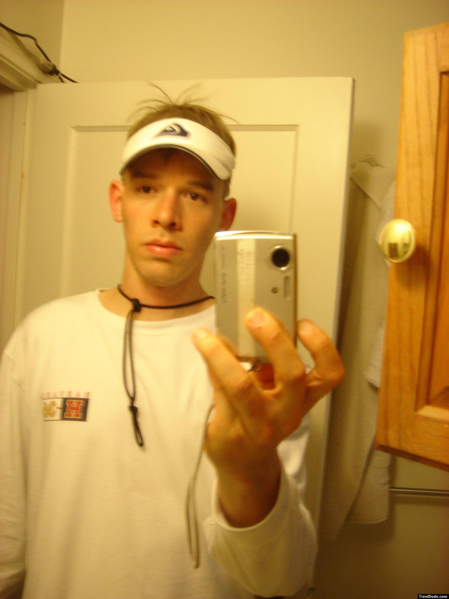 Quiksilver hat, Harvard sweatshirt -end photoshoot 16