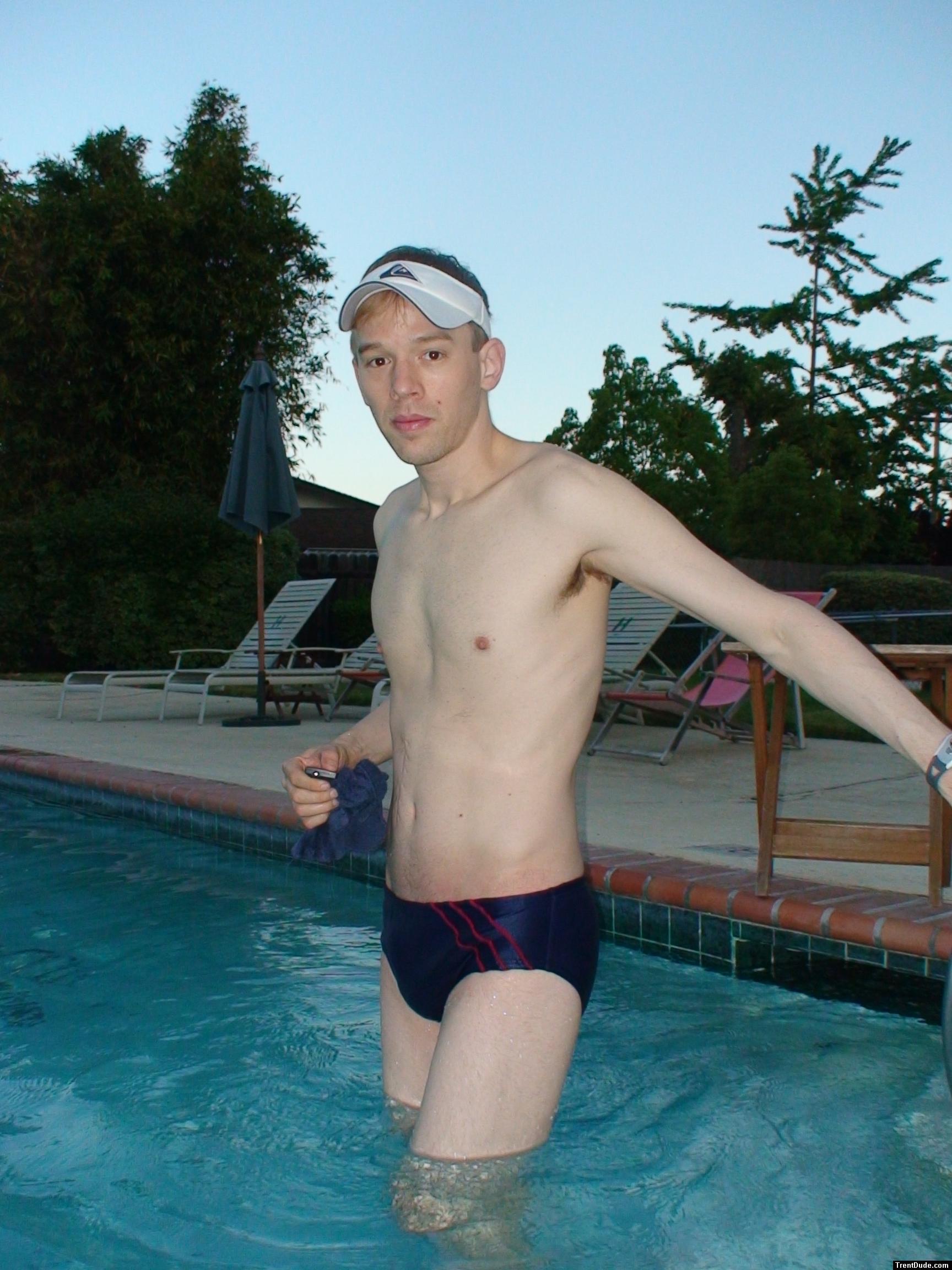 Swim practice - Blue/Red stripes Speedo