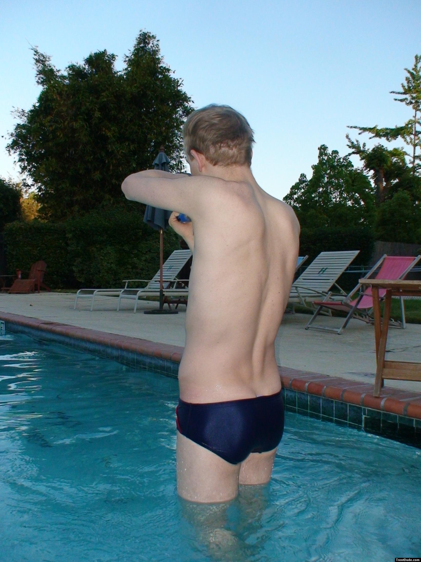 standing (butt)