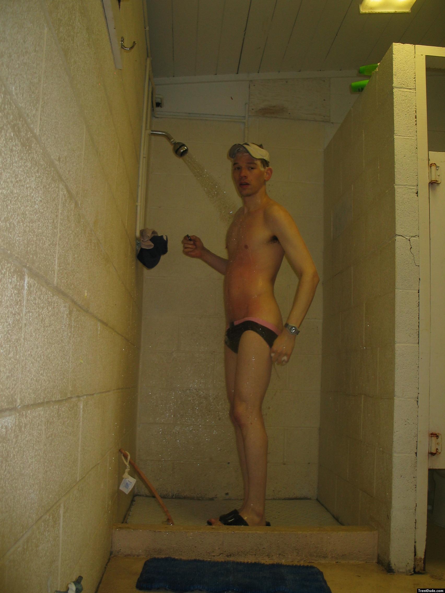 oh no, Pulling the suit down