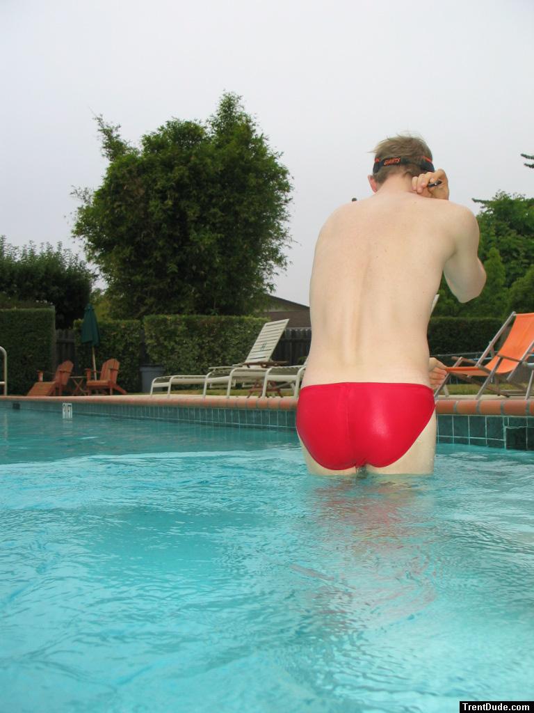 Rear side - red Speedo