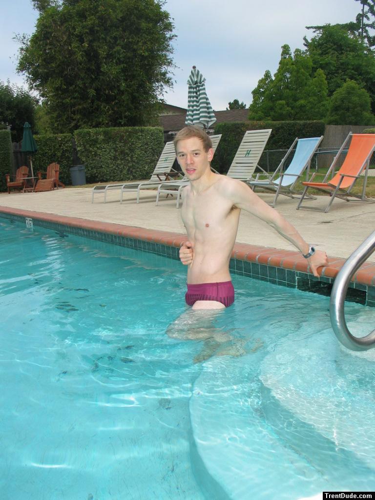 Getting ready to swim in a Speedo Aquablade! (best)