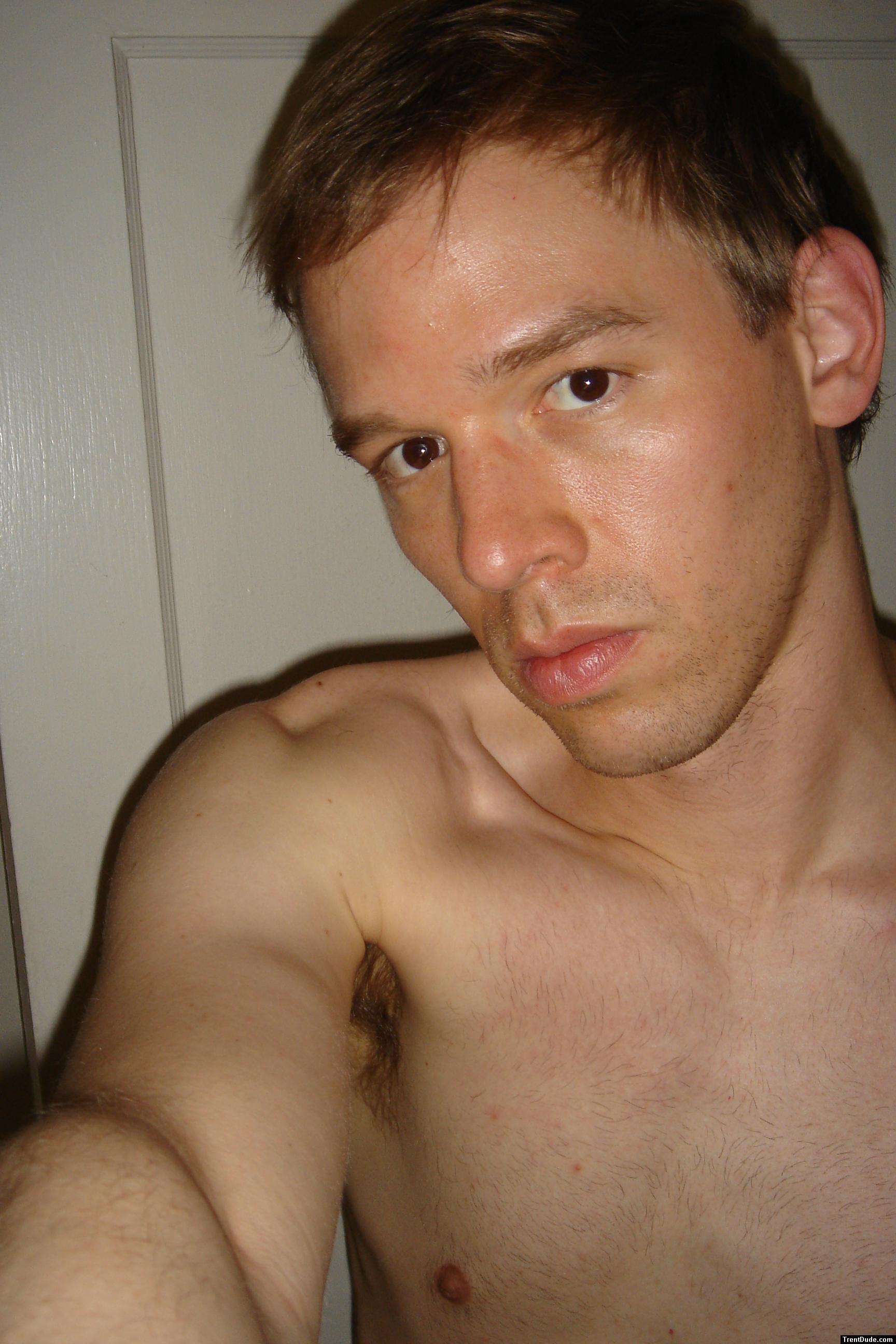 FACE CLOSEUP - unshaven