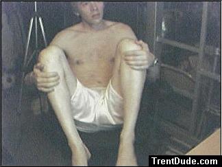 foot - sitting in shorts