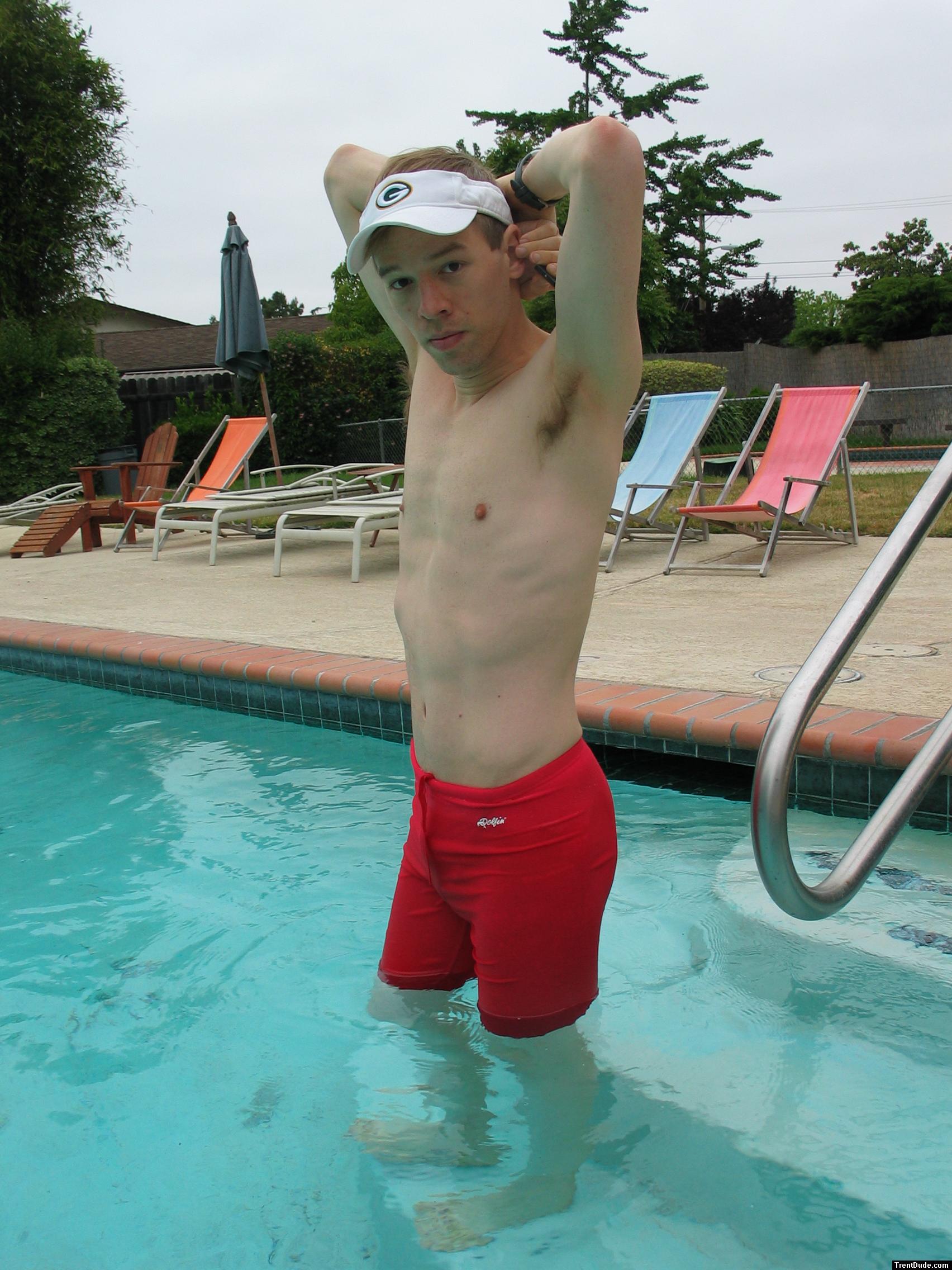 Stretching in a Dolphin jammer (arm pits)