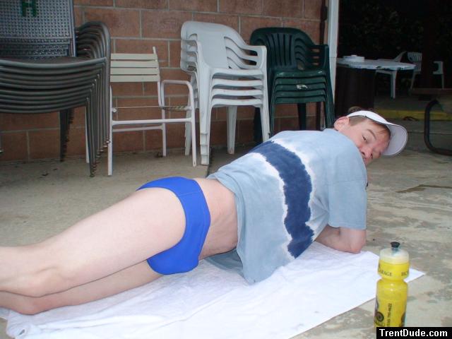 Nike swim brief (stretching)