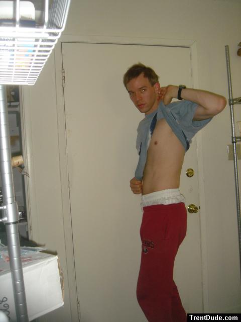 Red 49'ers sweat pants (cooling off)