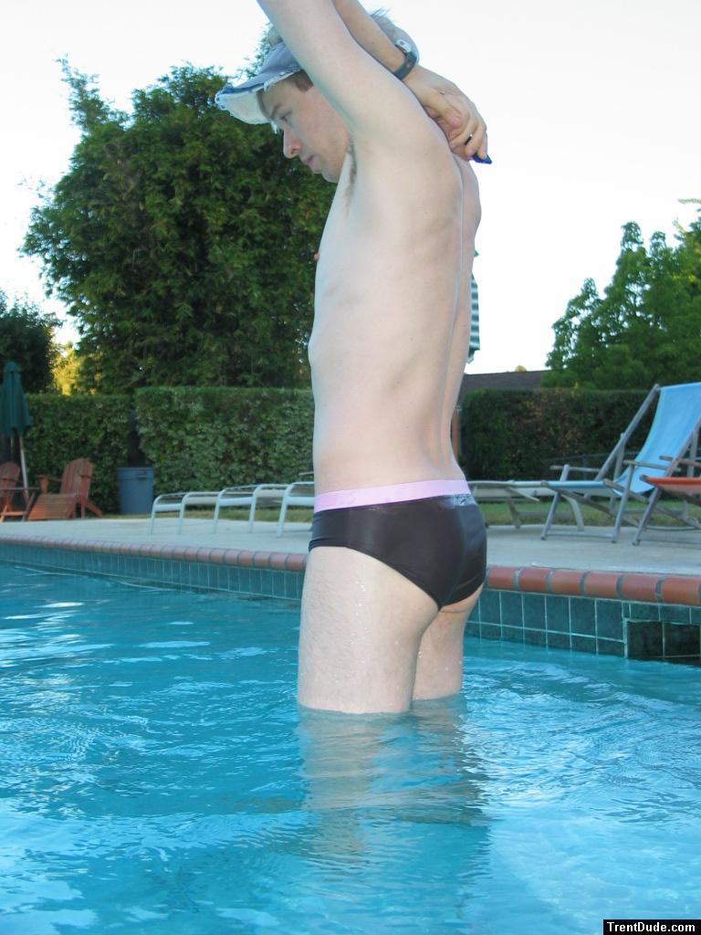 swimmer doing some stretches (armpit, round butt)